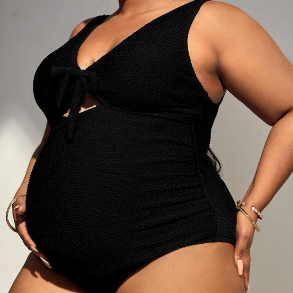SHEIN Maternity Bathing Suit